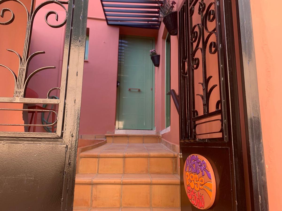 Master Rose Studio In Old Town นาฟปลิโอ ภายนอก รูปภาพ